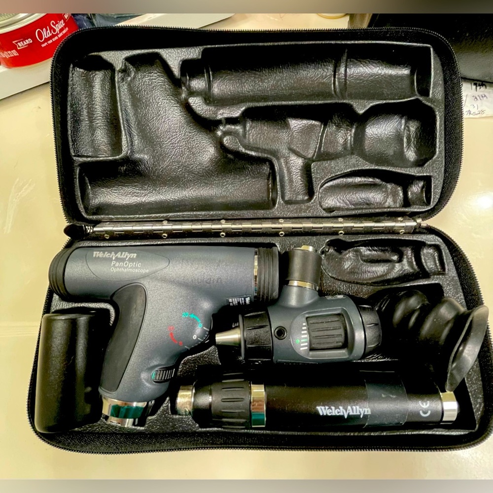 Welch Allyn Pan optic set and oto scope set